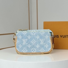 LV Clutch Bags